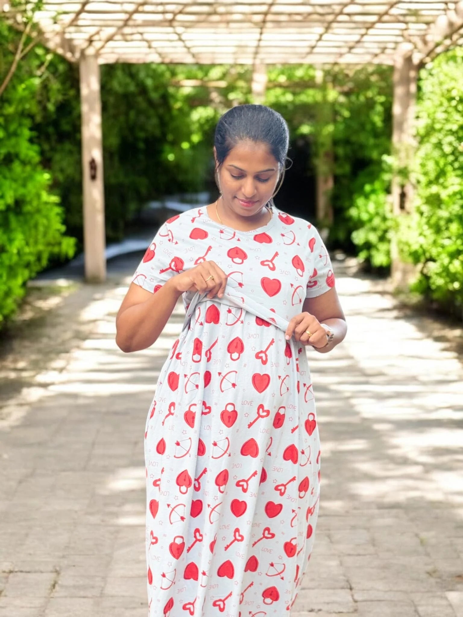 Heart Locket feeding lounge maxi