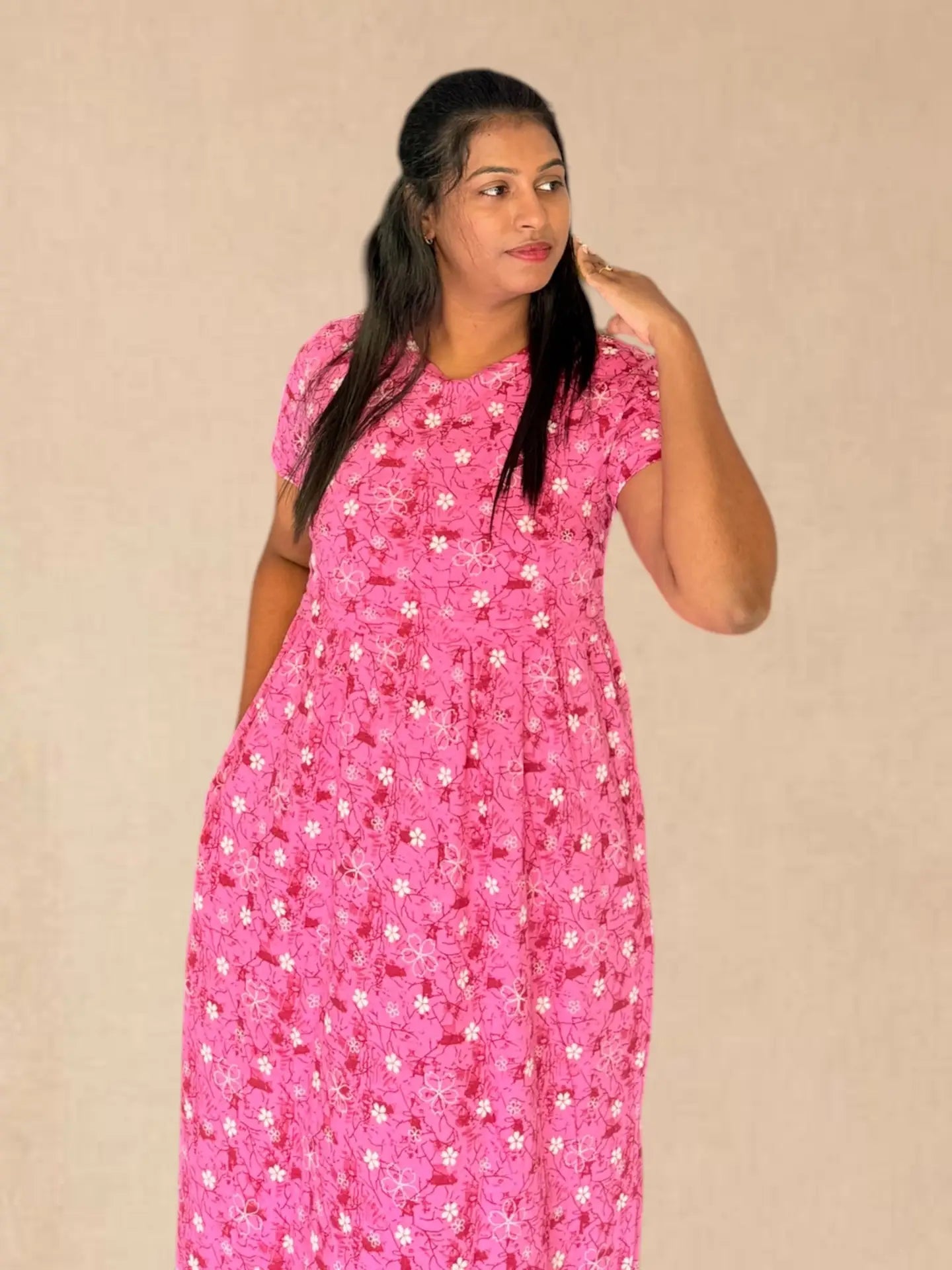 Pink flower feeding lounge maxi