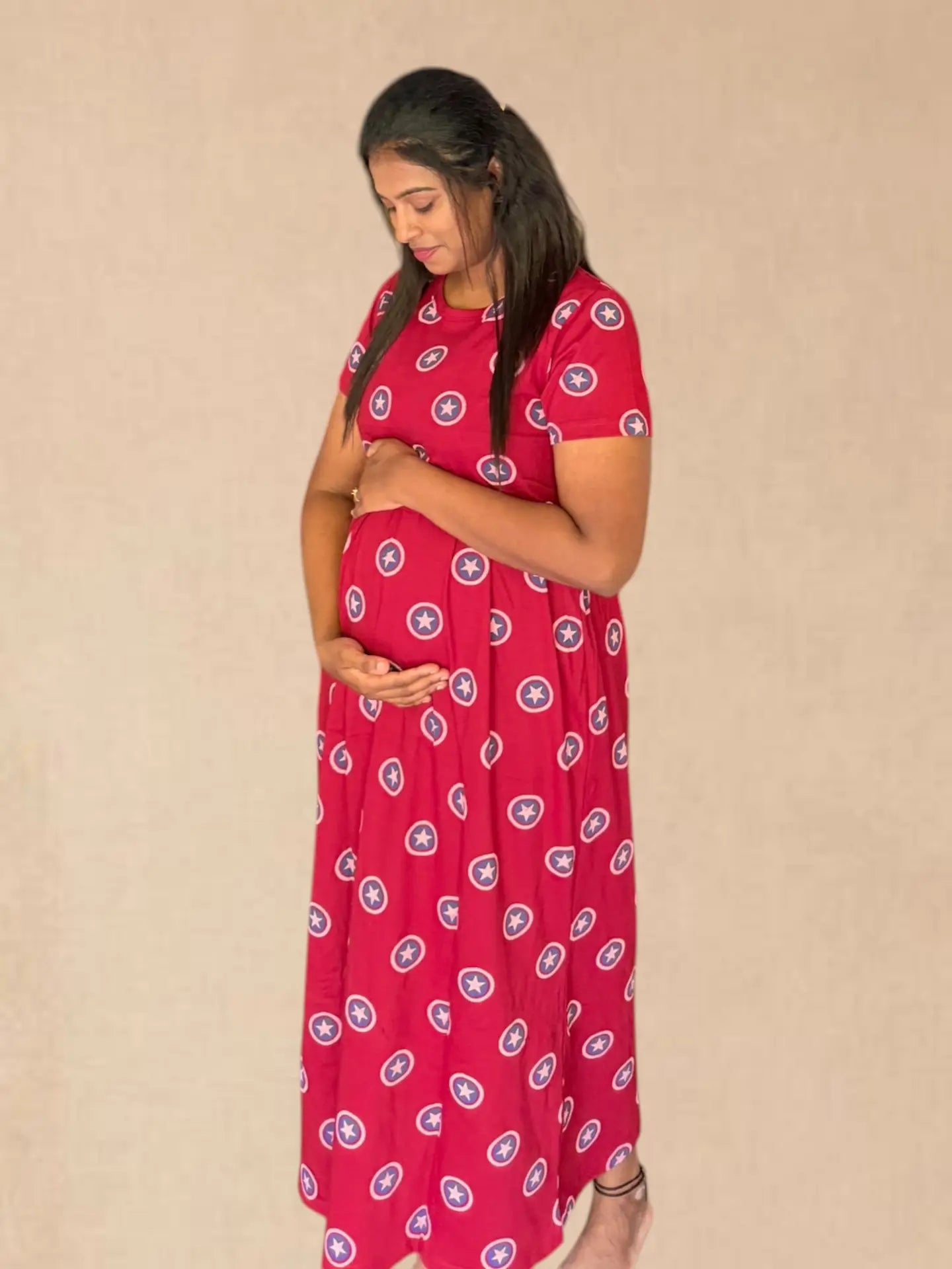 Red star feeding lounge maxi