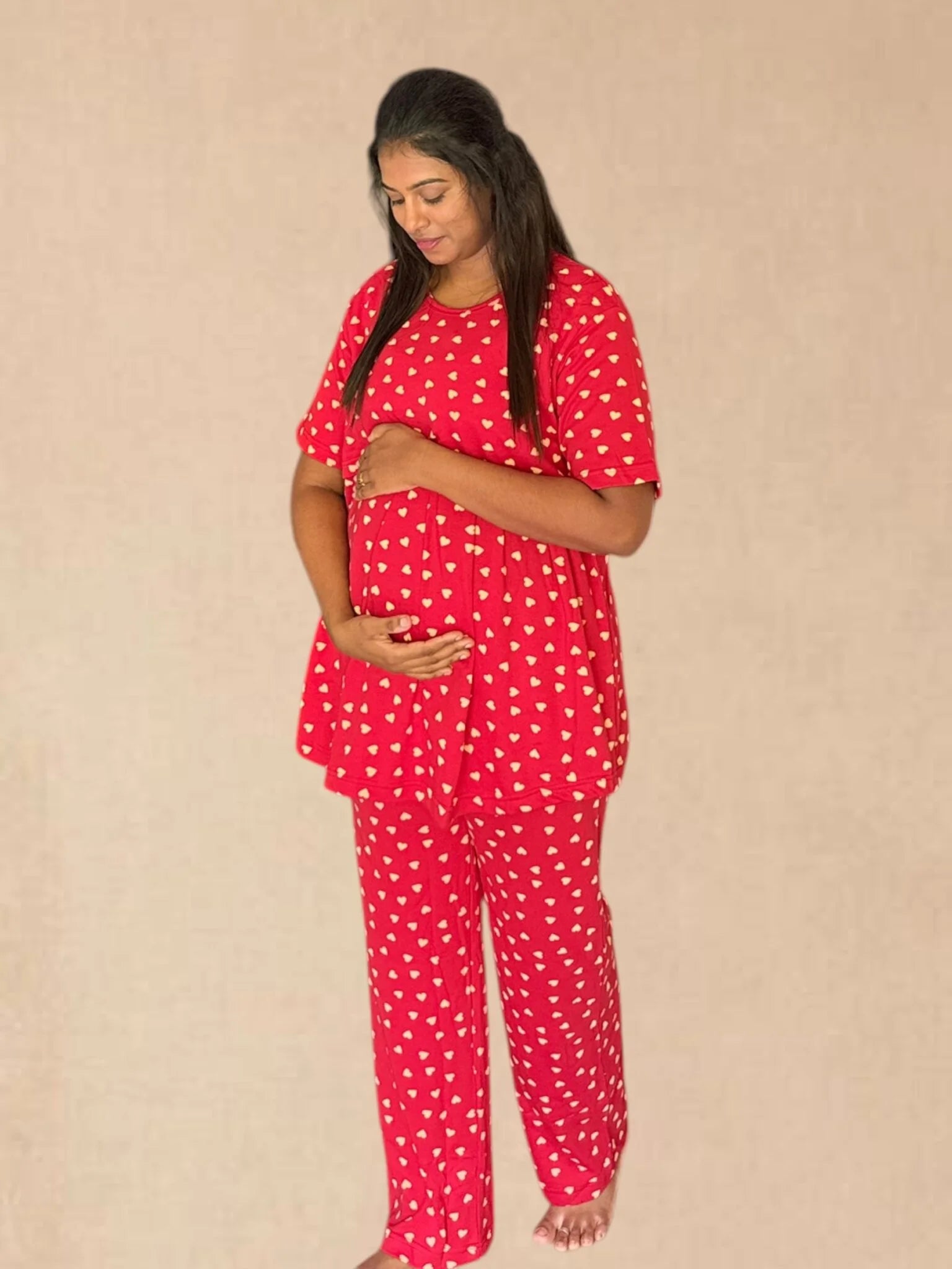 Little red hearts feeding lounge co-ord