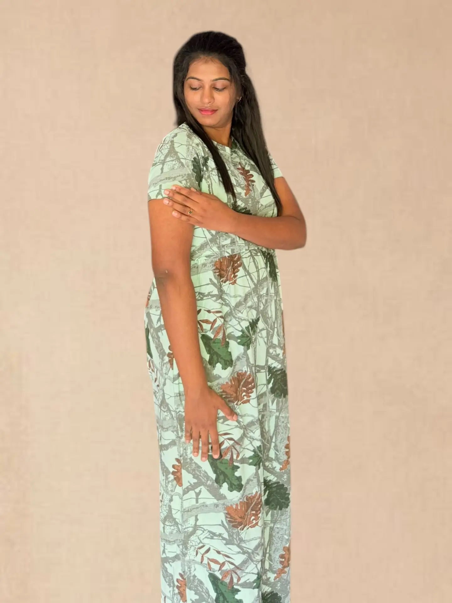 Green leaf feeding lounge maxi