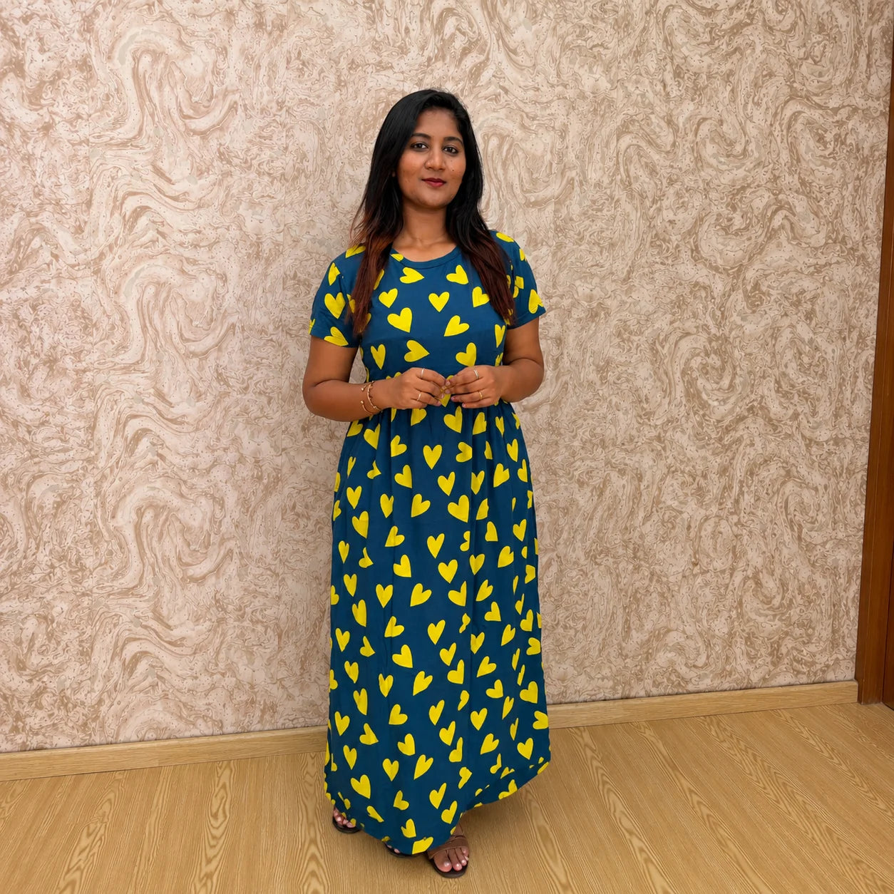 Green yellow Heart feeding lounge maxi